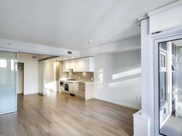 Family Room Photo of 307 618 Carnarvon Street, New Westminster, BC