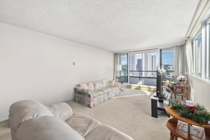 2207 3980 Carrigan Court, Burnaby, BC, Burnaby — Apartment/Condo for sale