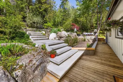 1544 Henderson Avenue, Roberts Creek, BC, Roberts creek — Single Family Residence for sale