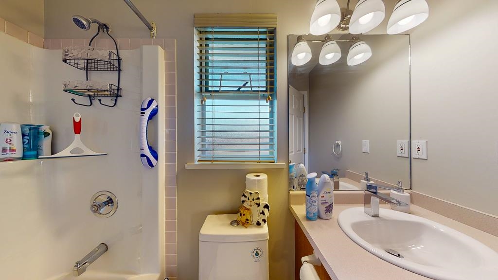 Powder Room Photo of 5619 Curtis Place, Sechelt, BC