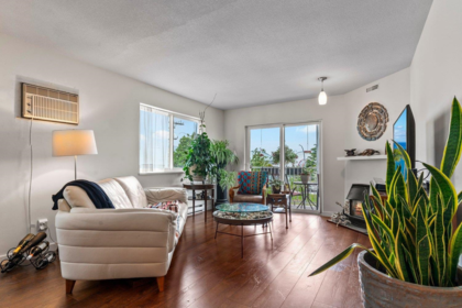 303 9175 Edward Street, Chilliwack, BC, Chilliwack — Apartment/Condo for sale