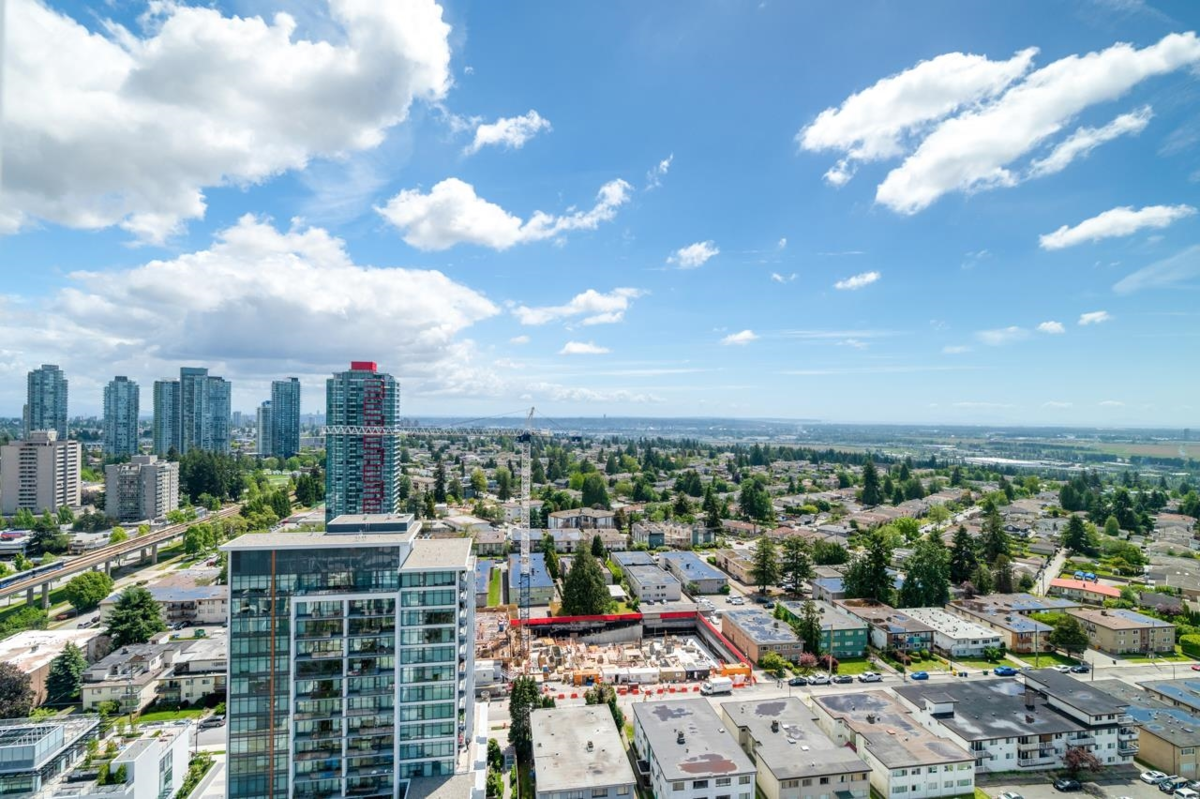 Entry Foyer Photo of 2303 6537 Telford Avenue, Burnaby, BC