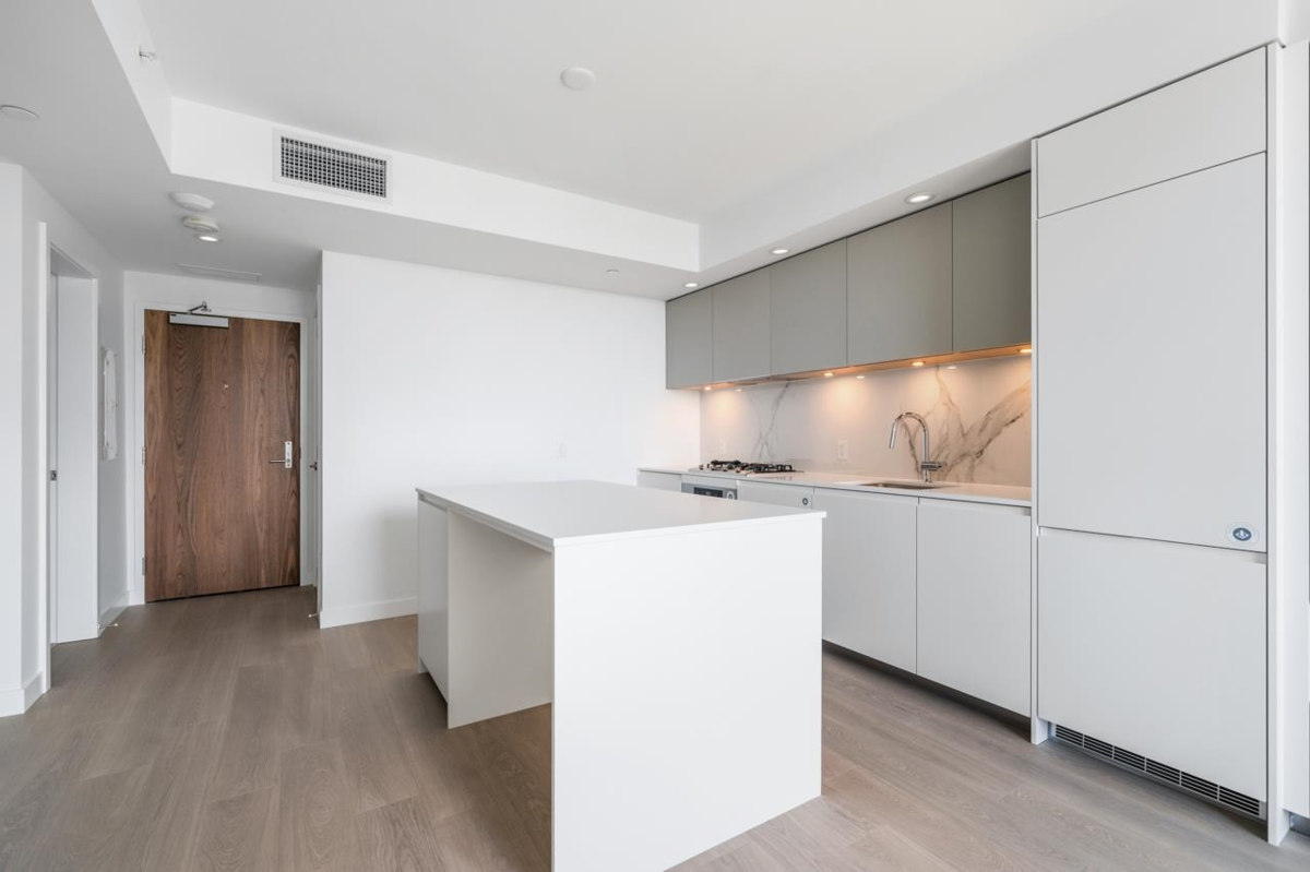 Guest Bathroom Photo of 2303 6537 Telford Avenue, Burnaby, BC