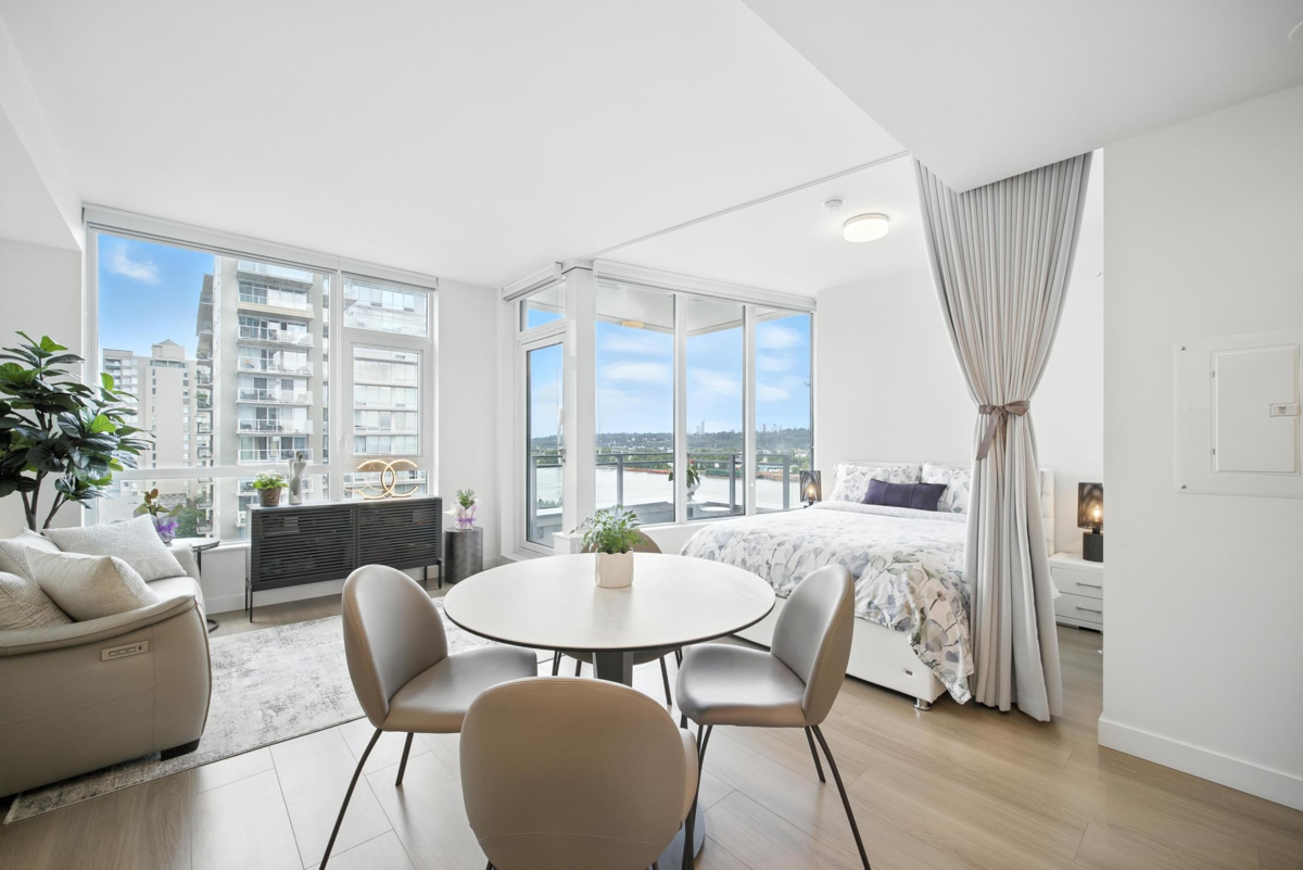 Walk-In Closet Photo of 1207 618 Carnarvon Street, New Westminster, BC