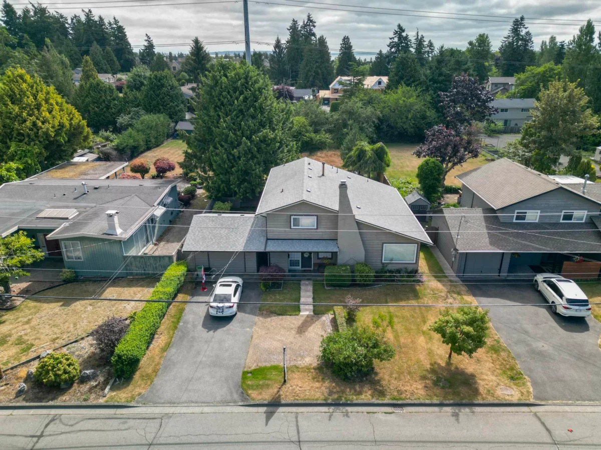 Kitchen Photo of 1320 53a Street, Delta, BC