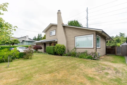 Living Room Photo of 1320 53a Street, Delta, BC