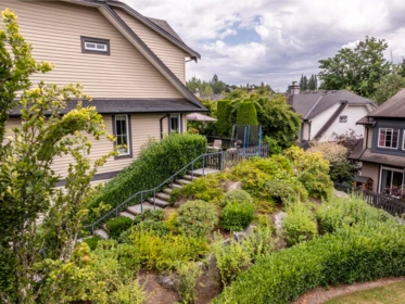 Front Yard Photo of 106 13819 232 Street, Maple Ridge, BC