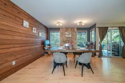 21934 Highview Place, Maple Ridge, BC, Maple Ridge — Single Family Residence for sale