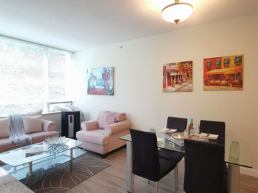 303 7555 Alderbridge Way, Richmond, BC, Richmond — Apartment/Condo for sale