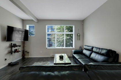 51 5858 142 Street, Surrey, BC, Surrey — Townhouse for sale