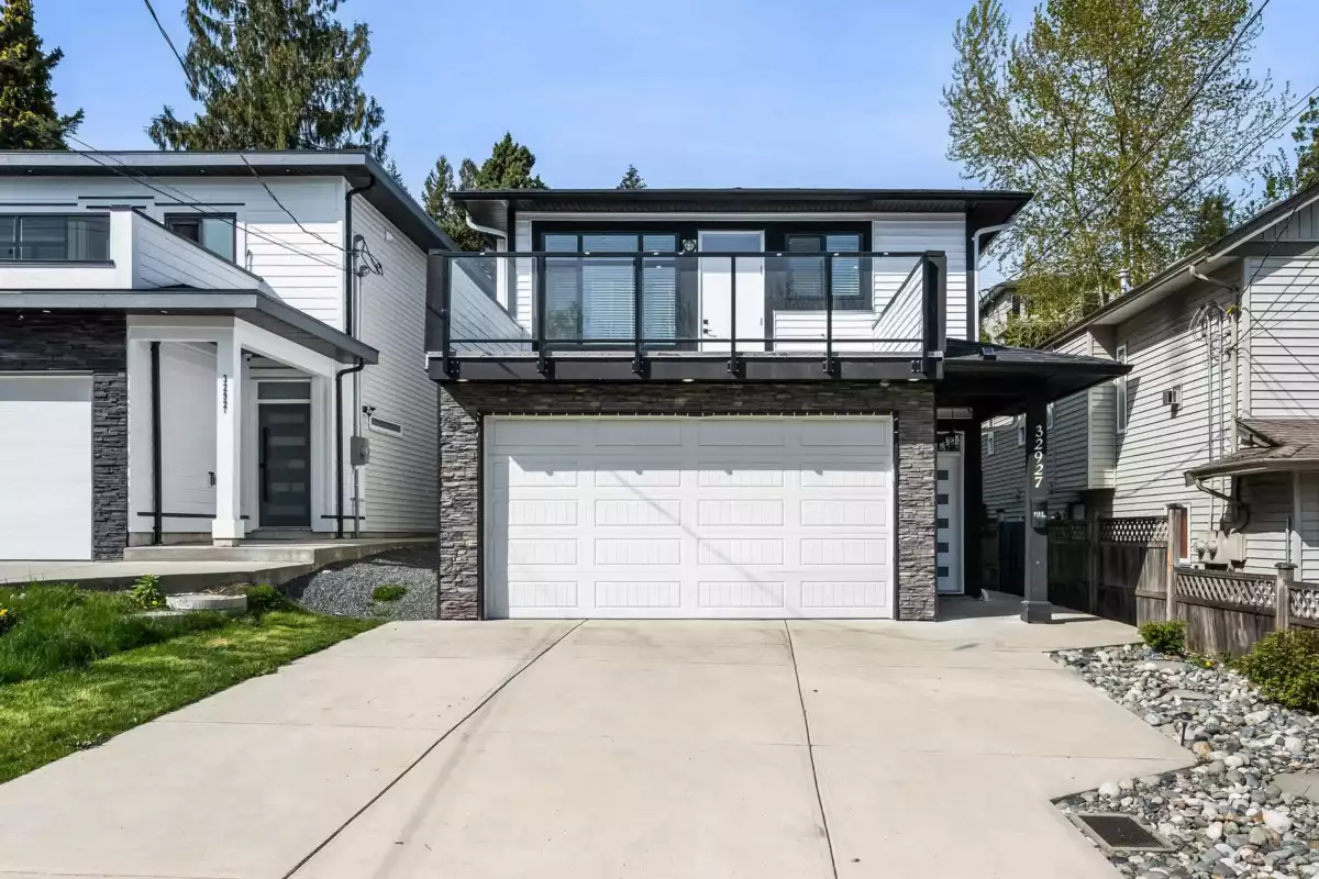 Family Room Photo of 32927 3rd Avenue, Mission, BC
