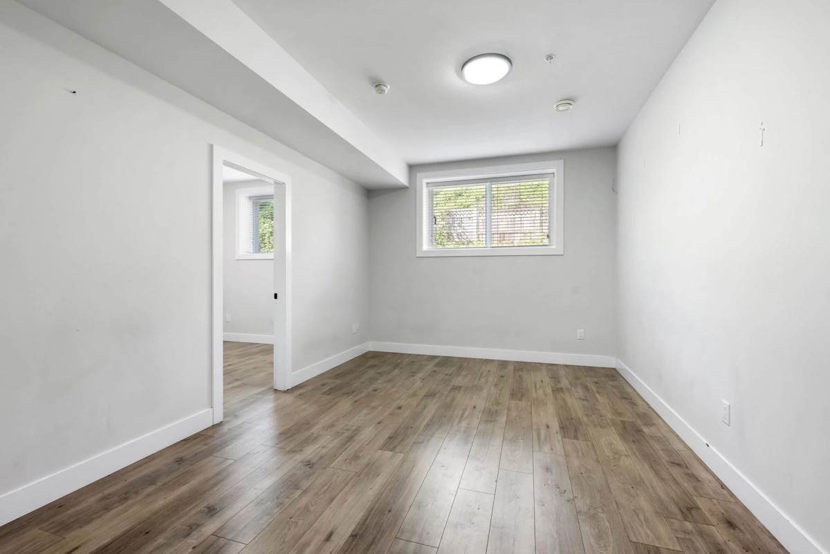 Garage Interior Photo of 32927 3rd Avenue, Mission, BC
