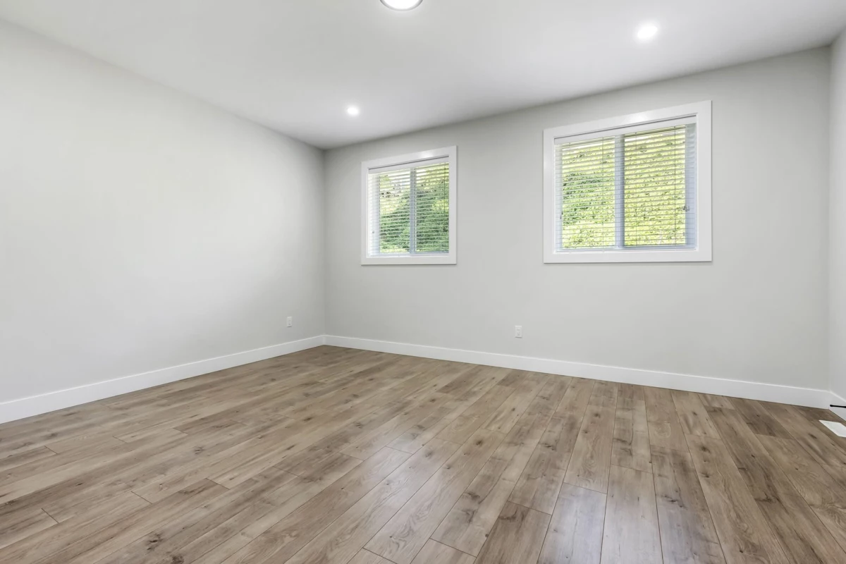 Mudroom Photo of 32927 3rd Avenue, Mission, BC