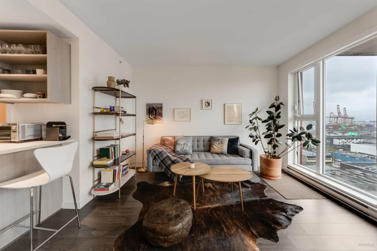Kitchen Photo of 804 983 E Hastings Street, Vancouver, BC