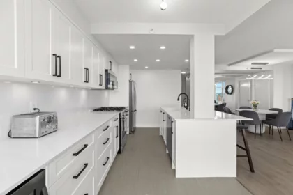 2006 198 Aquarius Mews, Vancouver, BC, Vancouver — Apartment/Condo for sale