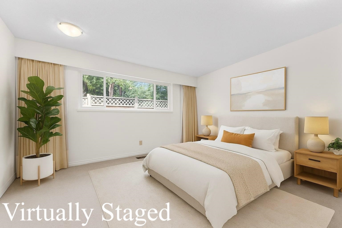 Laundry Room Photo of 533 Ascot Street, Coquitlam, BC