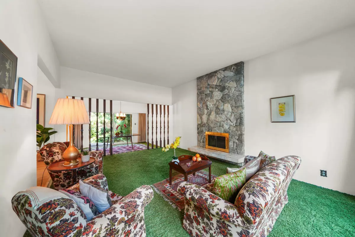 Pantry Photo of 533 Ascot Street, Coquitlam, BC