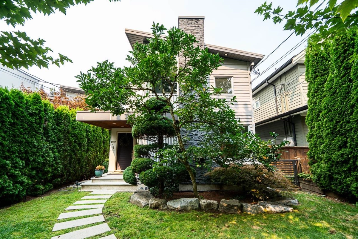 Exterior Rear Photo of 2007 Larson Road, North Vancouver, BC