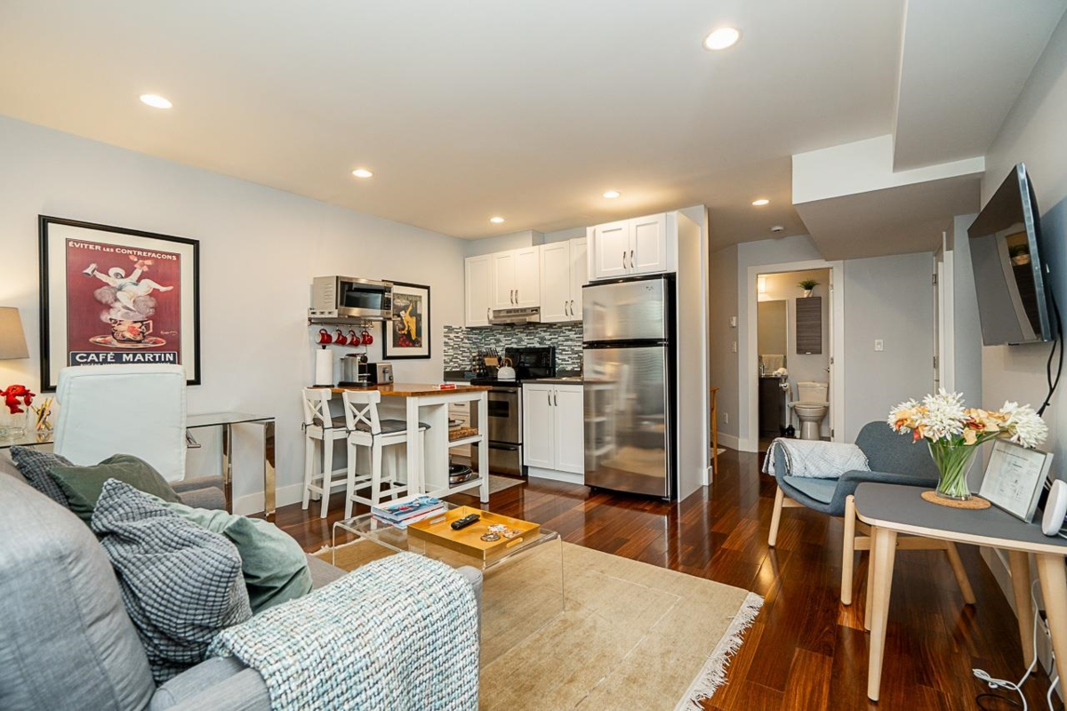 Front Yard Photo of 2007 Larson Road, North Vancouver, BC