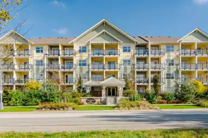 305 5020 221a Street, Langley, BC, Langley — Apartment/Condo for sale