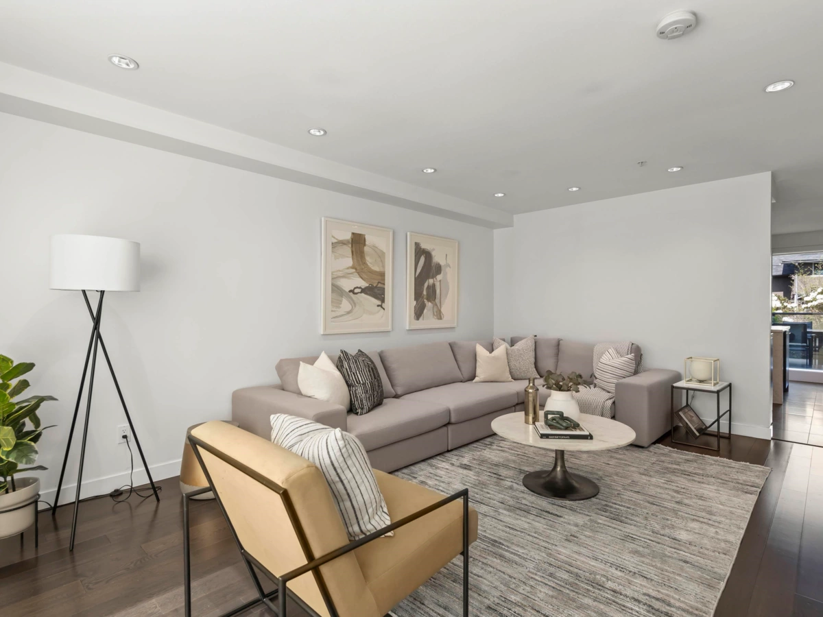 Office / Den Photo of 215 1961 Collingwood Street, Vancouver, BC