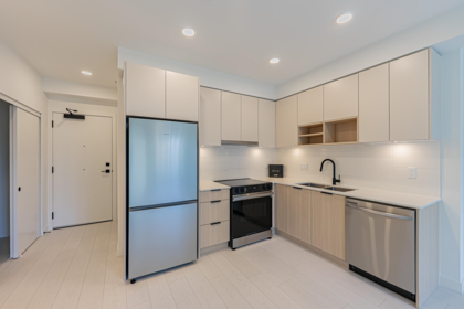 205 10466 138a Street, Surrey, BC, Surrey — Apartment/Condo for sale