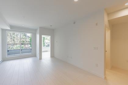 Primary Bathroom Photo of 205 10466 138a Street, Surrey, BC