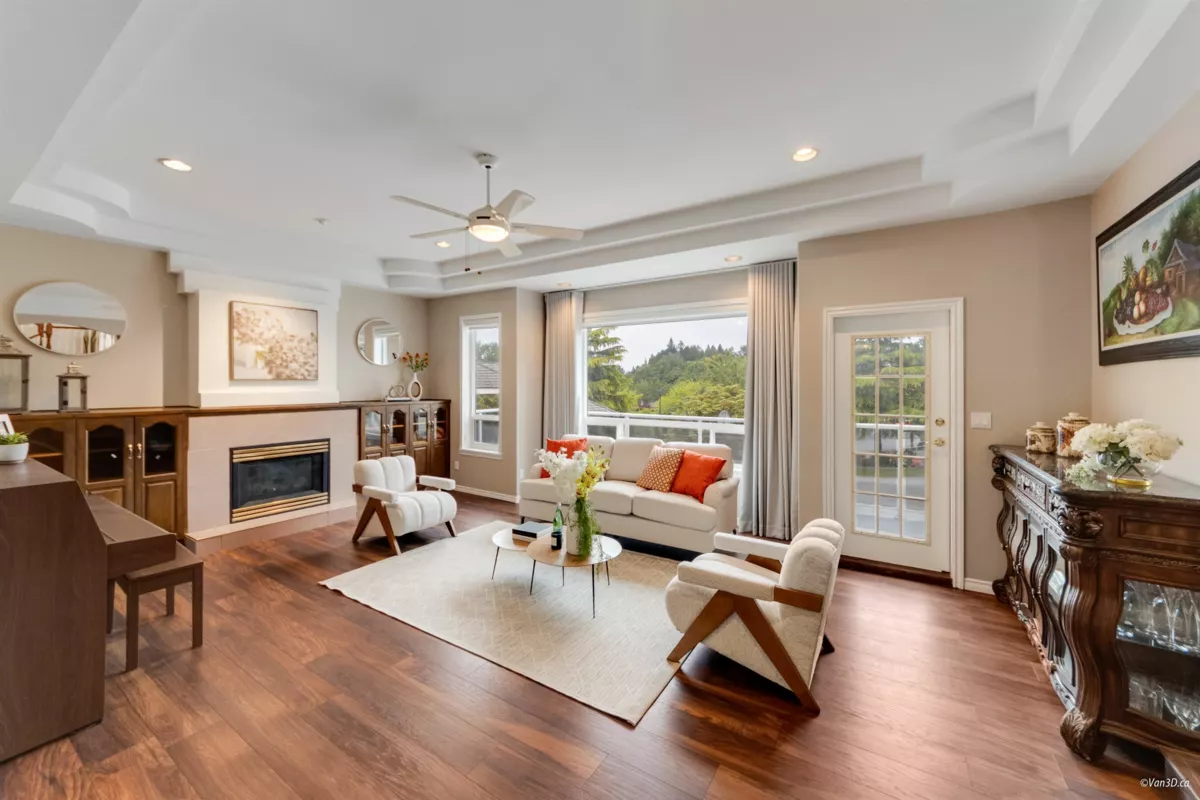 Dining Area Photo of 15929 113a Avenue, Surrey, BC
