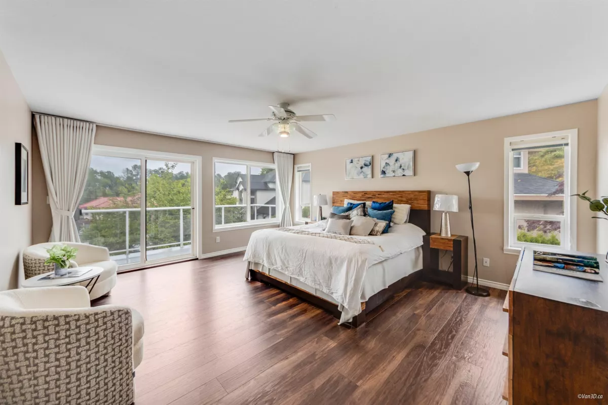 Powder Room Photo of 15929 113a Avenue, Surrey, BC