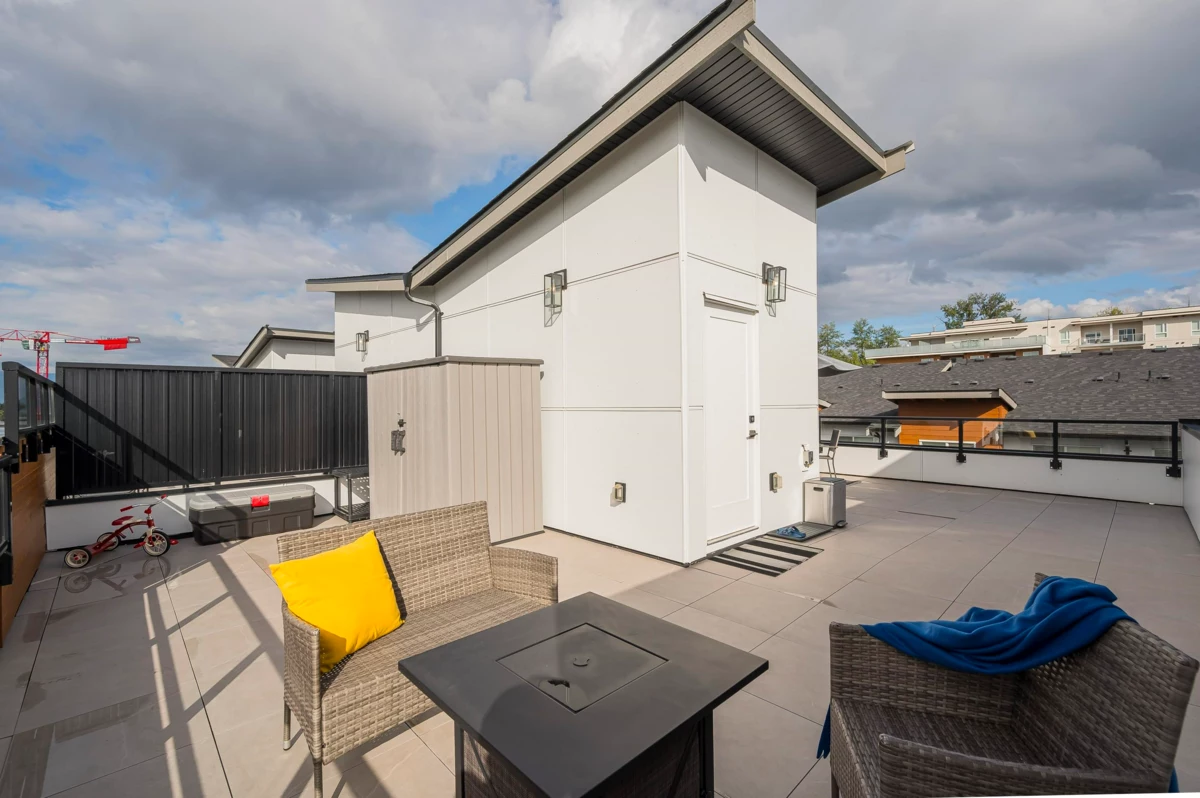 Neighborhood Park Photo Near 40 20155 84 Avenue, Langley, BC