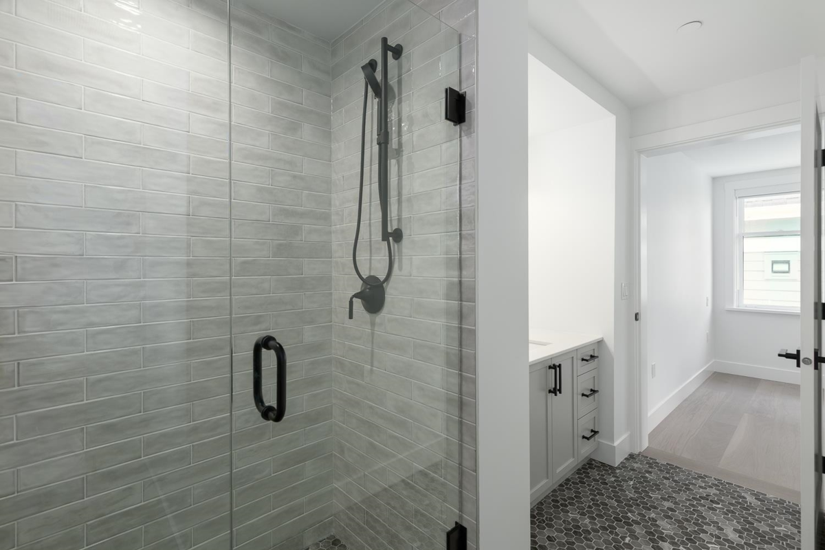 Primary Bathroom Photo of 1081 Semlin Drive, Vancouver, BC