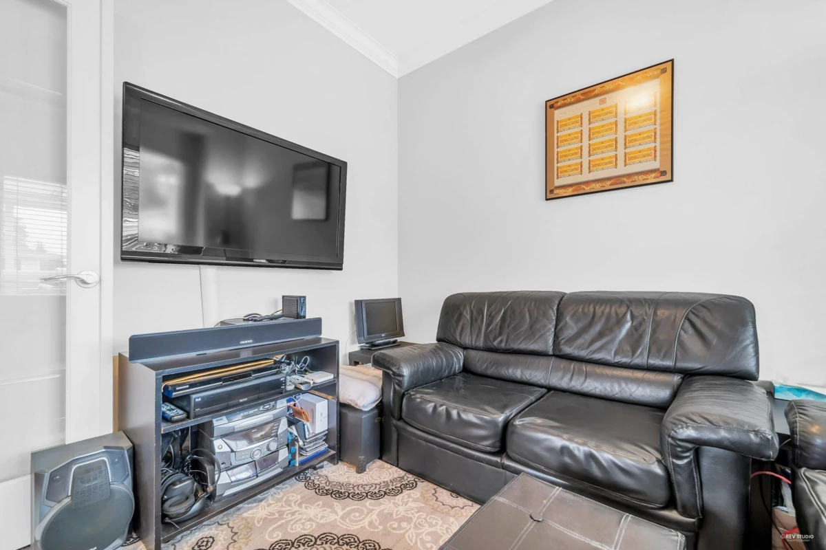 Family Room Photo of 669 W 71st Avenue, Vancouver, BC