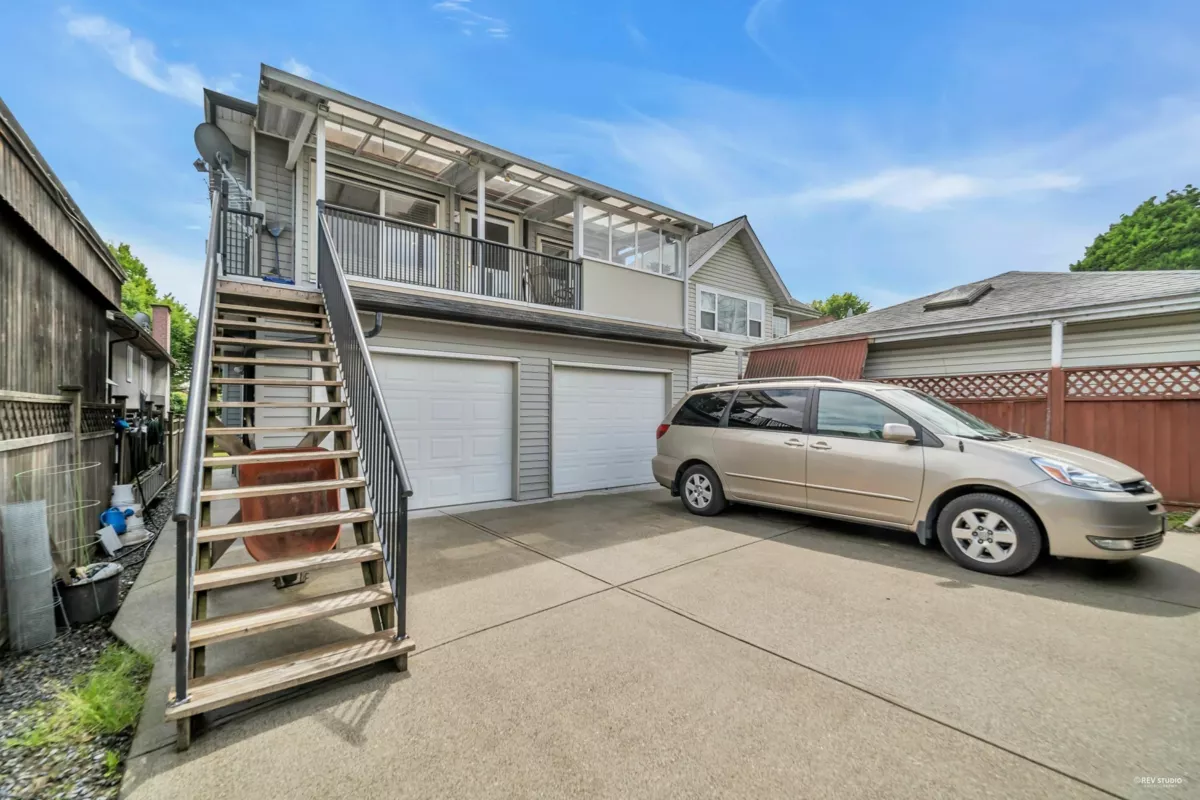 Garage Interior Photo of 669 W 71st Avenue, Vancouver, BC