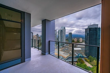 Powder Room Photo of 2309 6511 Sussex Avenue, Burnaby, BC