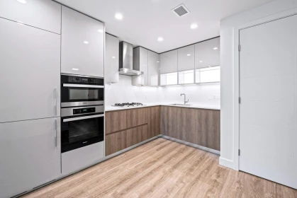 Walk-In Closet Photo of 2309 6511 Sussex Avenue, Burnaby, BC