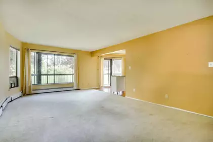 201 1389 Winter Street, White Rock, BC, White Rock — Apartment/Condo for sale