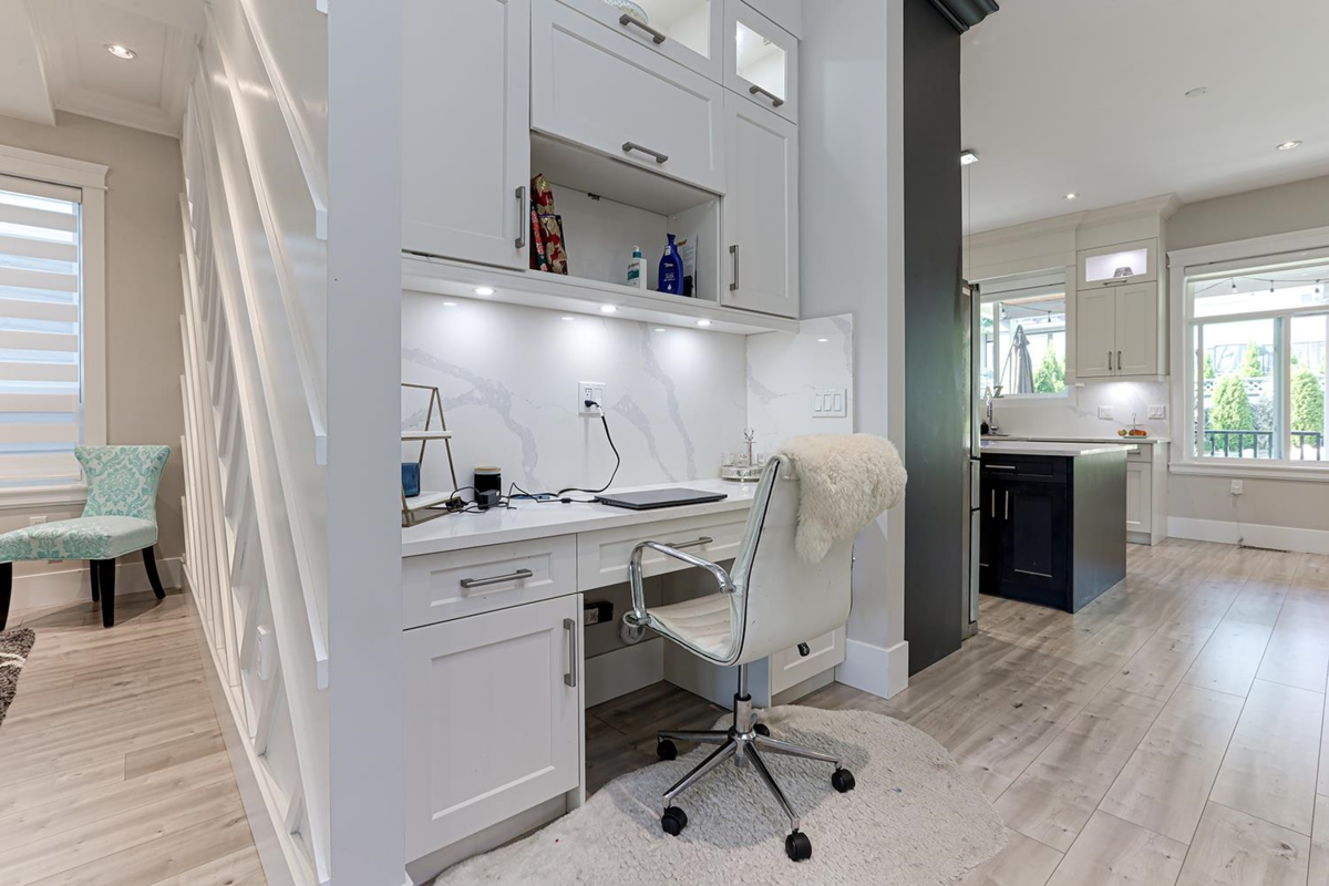 Kitchen Photo of 3399 Derbyshire Avenue, Coquitlam, BC