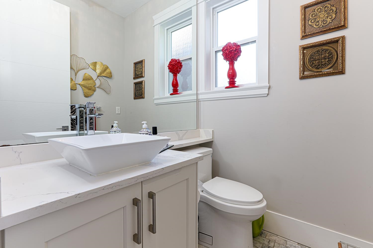 Powder Room Photo of 3399 Derbyshire Avenue, Coquitlam, BC