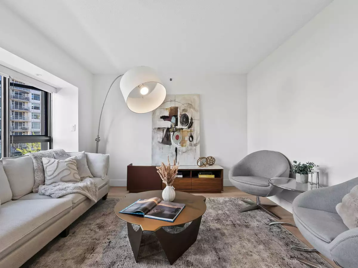 Dining Area Photo of 602 1177 Pacific Boulevard, Vancouver, BC