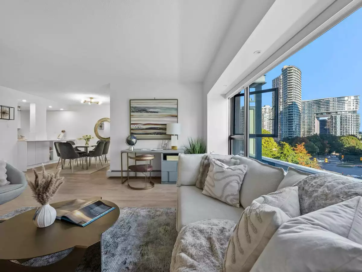 Kitchen Island Photo of 602 1177 Pacific Boulevard, Vancouver, BC