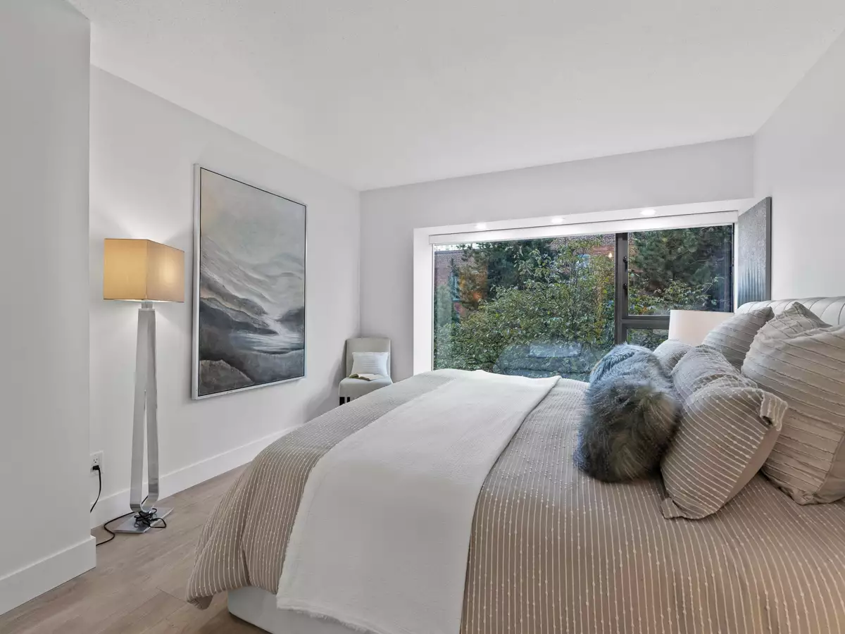 Powder Room Photo of 602 1177 Pacific Boulevard, Vancouver, BC