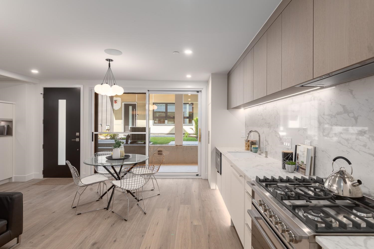 Breakfast Nook Photo of 1143 W 33rd Avenue, Vancouver, BC