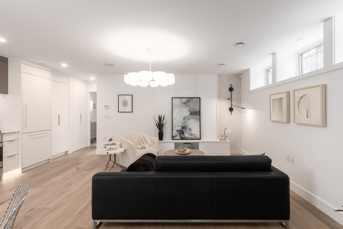 Family Room Photo of 1143 W 33rd Avenue, Vancouver, BC