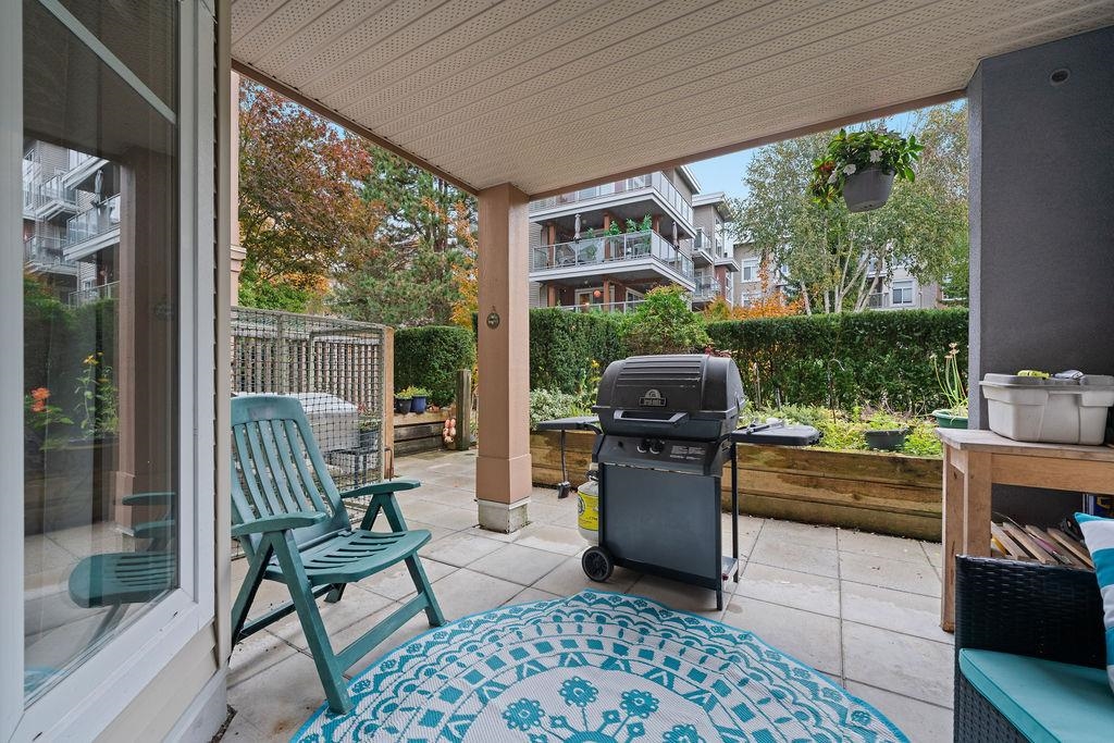 Entry Foyer Photo of 132 5600 Andrews Road, Richmond, BC