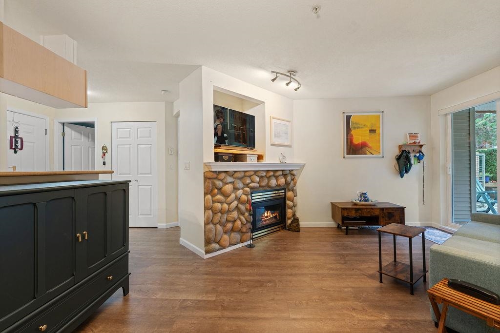 Kitchen Island Photo of 132 5600 Andrews Road, Richmond, BC