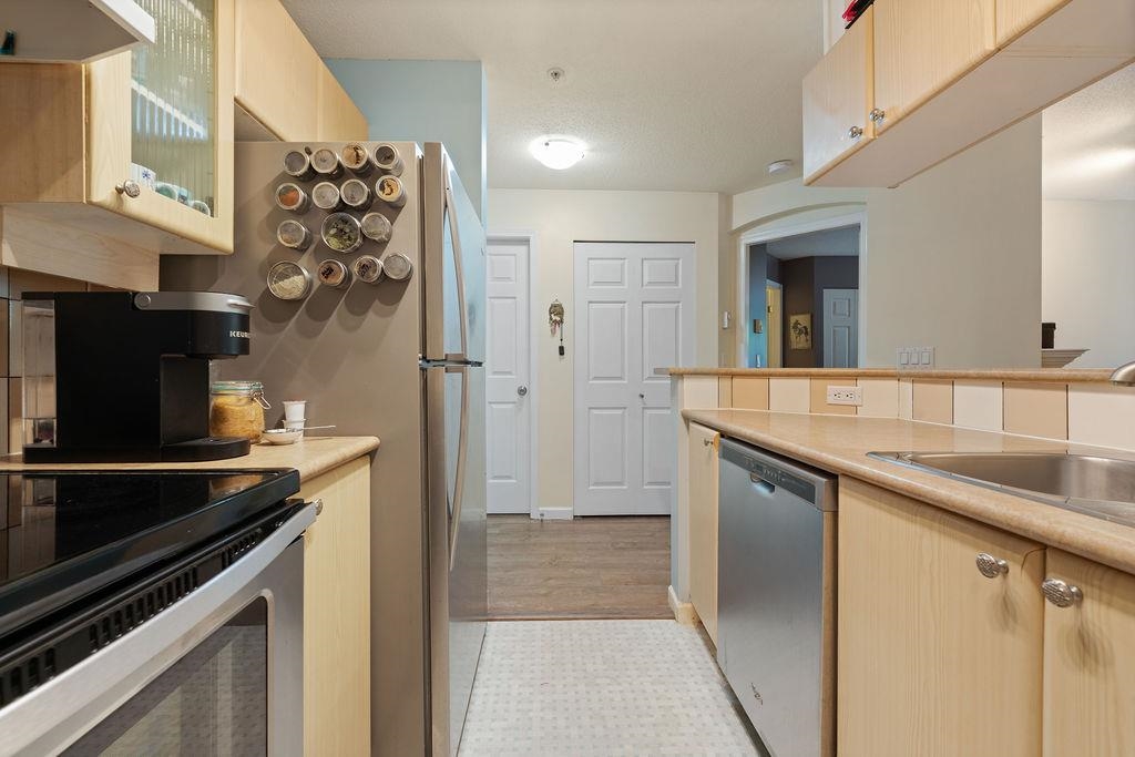 Primary Bathroom Photo of 132 5600 Andrews Road, Richmond, BC