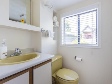 Garage Interior Photo of 3111 Blundell Road, Richmond, BC