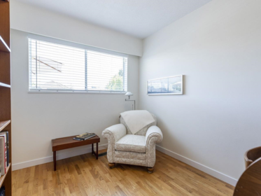 Powder Room Photo of 3111 Blundell Road, Richmond, BC
