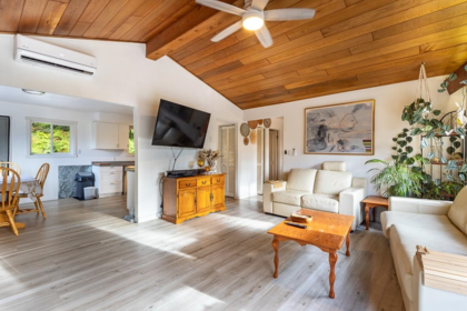 4843 Arthur Way, Madeira Park, BC, Madeira Park — Single Family Residence for sale