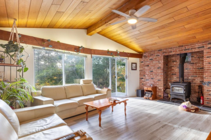 4843 Arthur Way, Madeira Park, BC, Madeira Park — Single Family Residence for sale